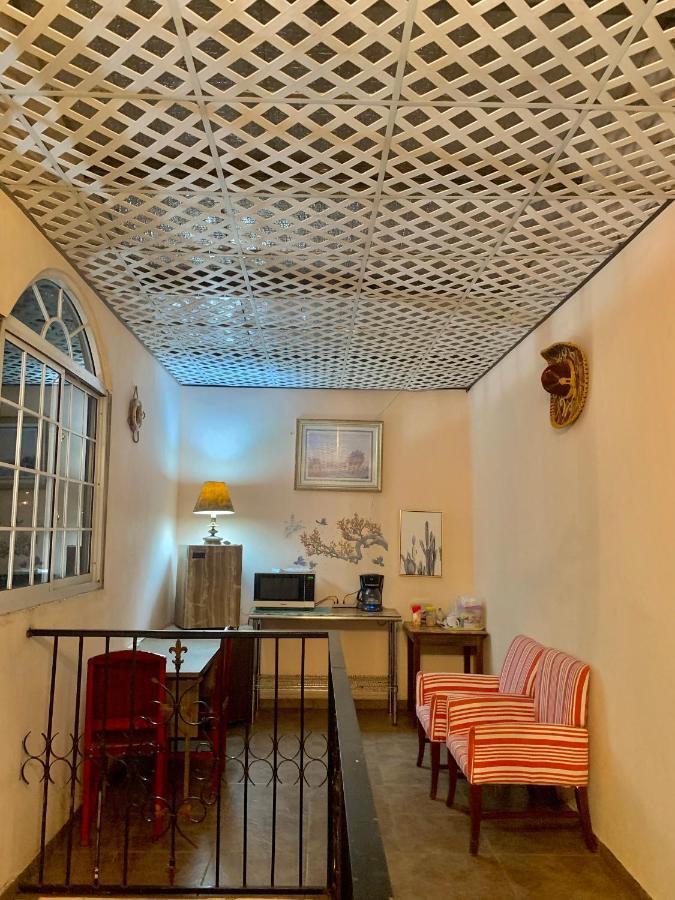 Black Lion Inn Сантяго Екстериор снимка